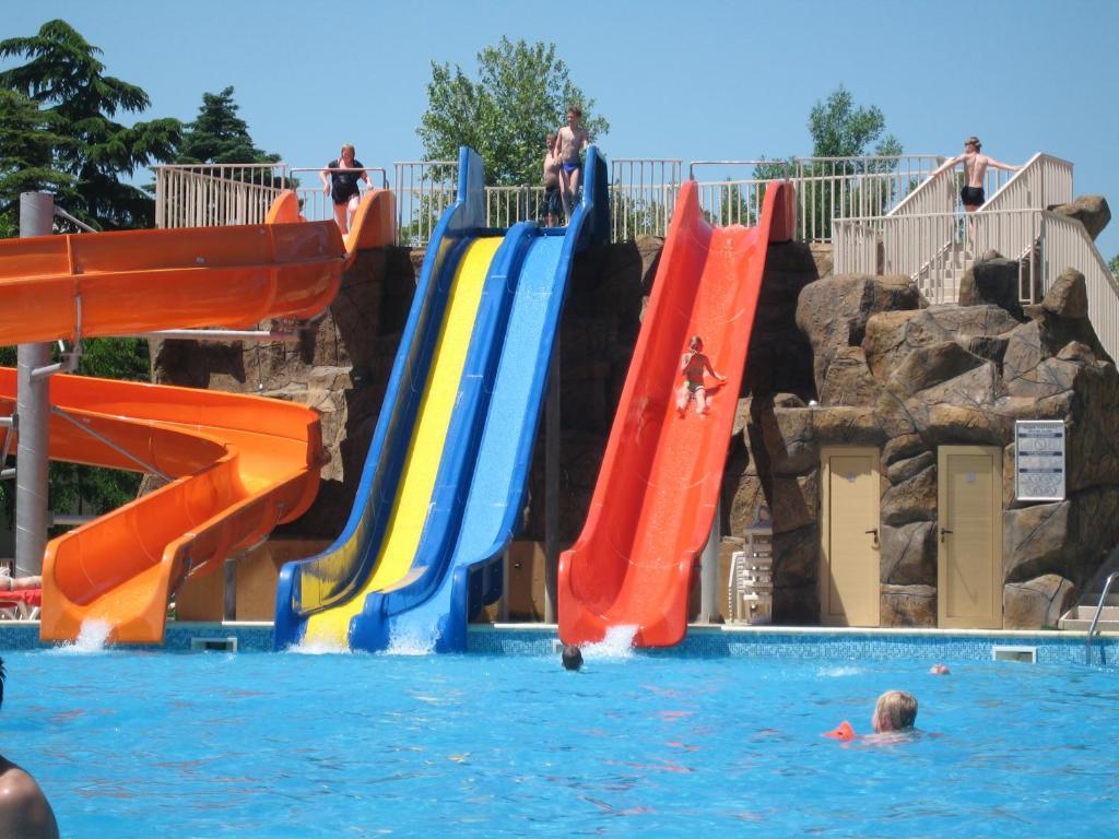 Hotel Iskar & Aquapark サニービーチ エクステリア 写真
